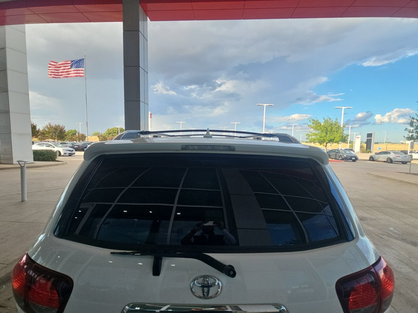 Used 2019 Toyota Sequoia Limited w/ Safety & Convenience Package RWD image 14