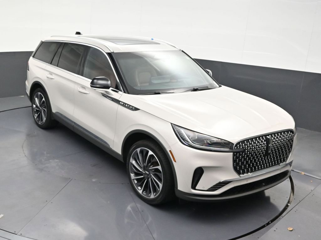 Used 2025 Lincoln Aviator Reserve w/ Illumination Package image 22