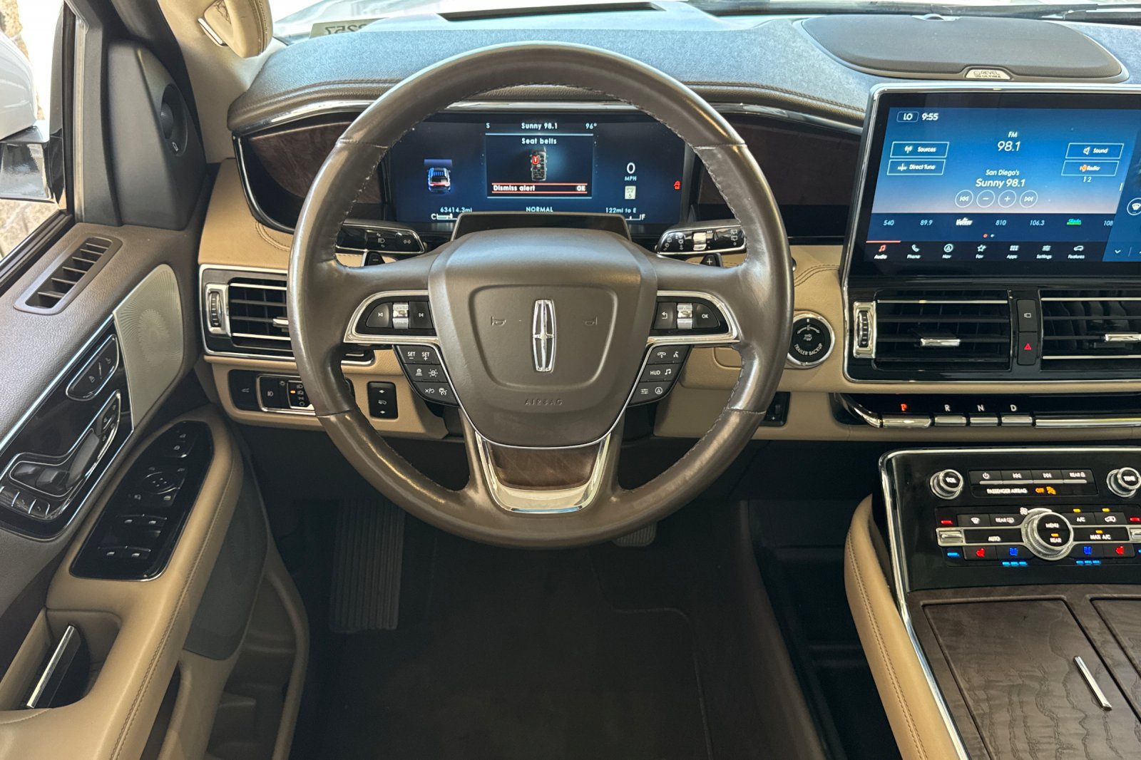 Used 2022 Lincoln Navigator Reserve AWD/4WD image 13