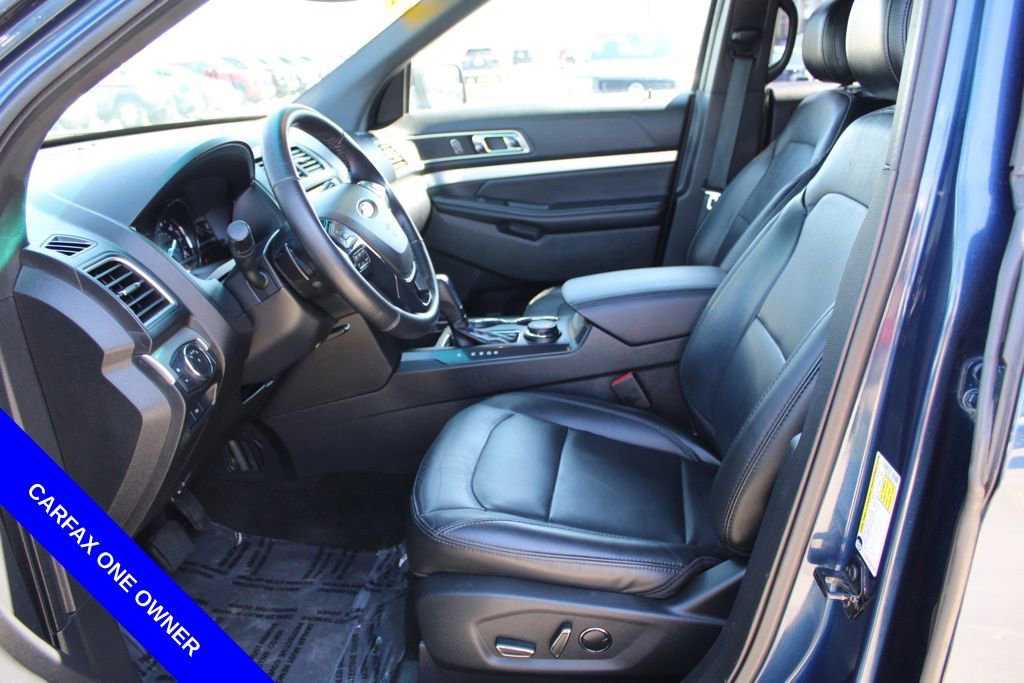 Used 2016 Ford Explorer XLT w/ Equipment Group 202A image 17