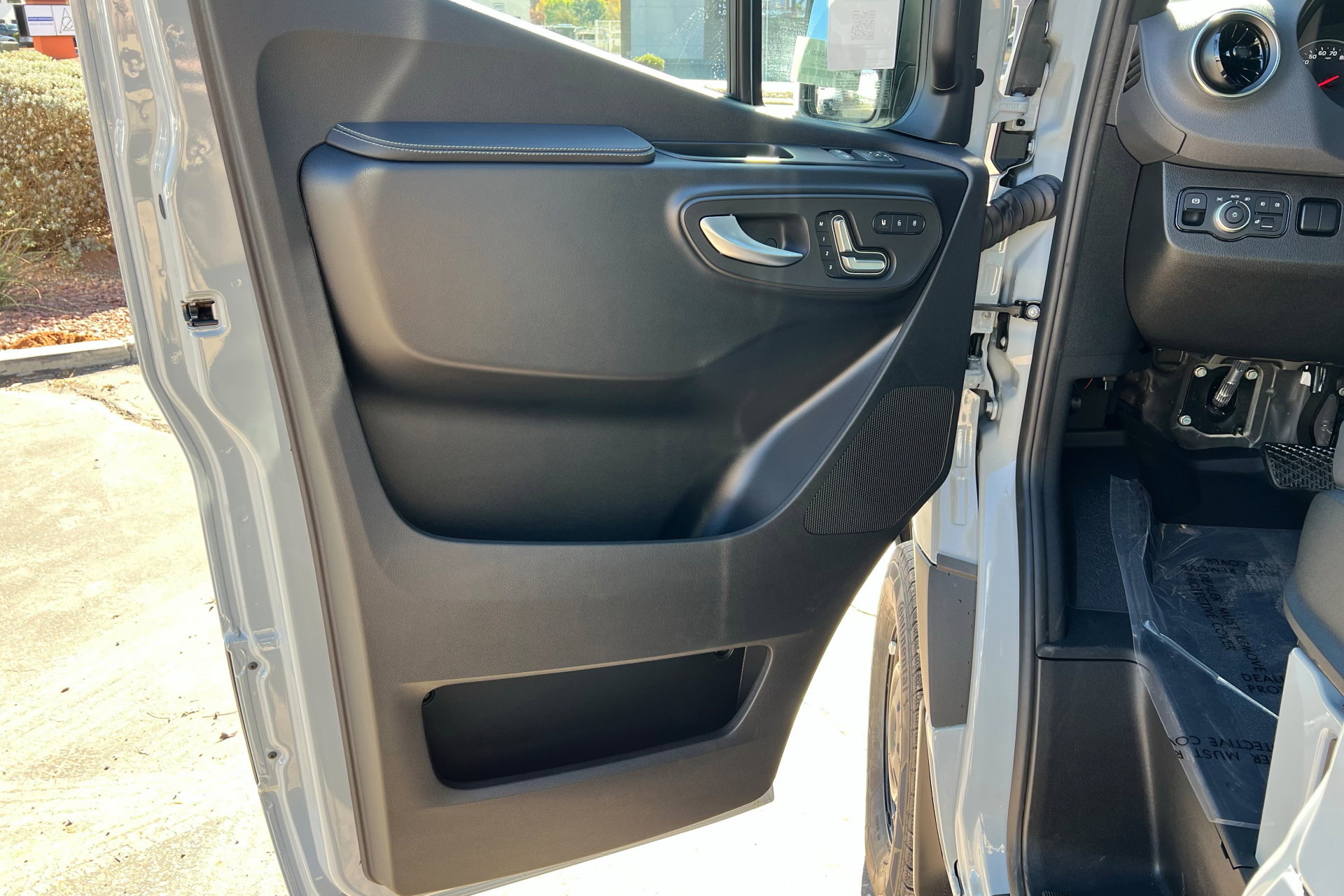 New 2026 Mercedes-Benz Sprinter 2500 image 14