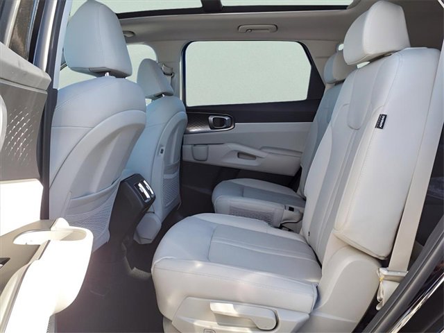 New 2025 Kia Sorento EX w/ EX Panoramic Sunroof Package image 22