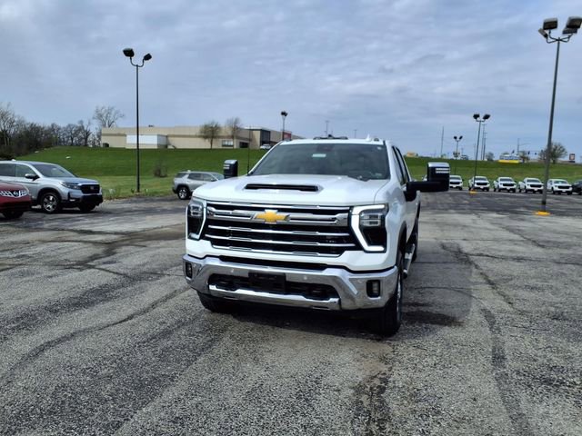 Used 2025 Chevrolet Silverado 3500 LTZ w/ LTZ Convenience Package image 43