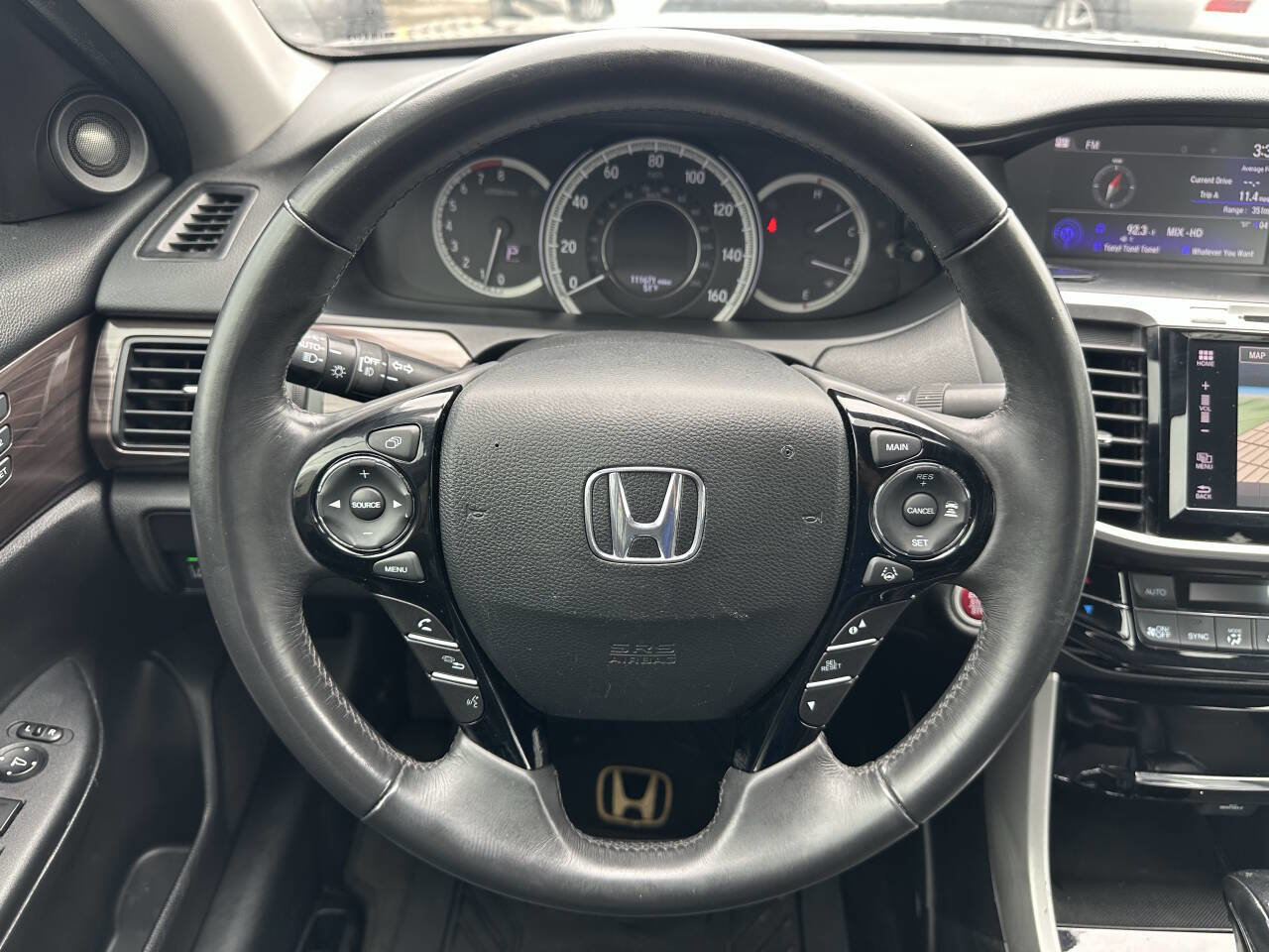 Used 2017 Honda Accord Touring image 17