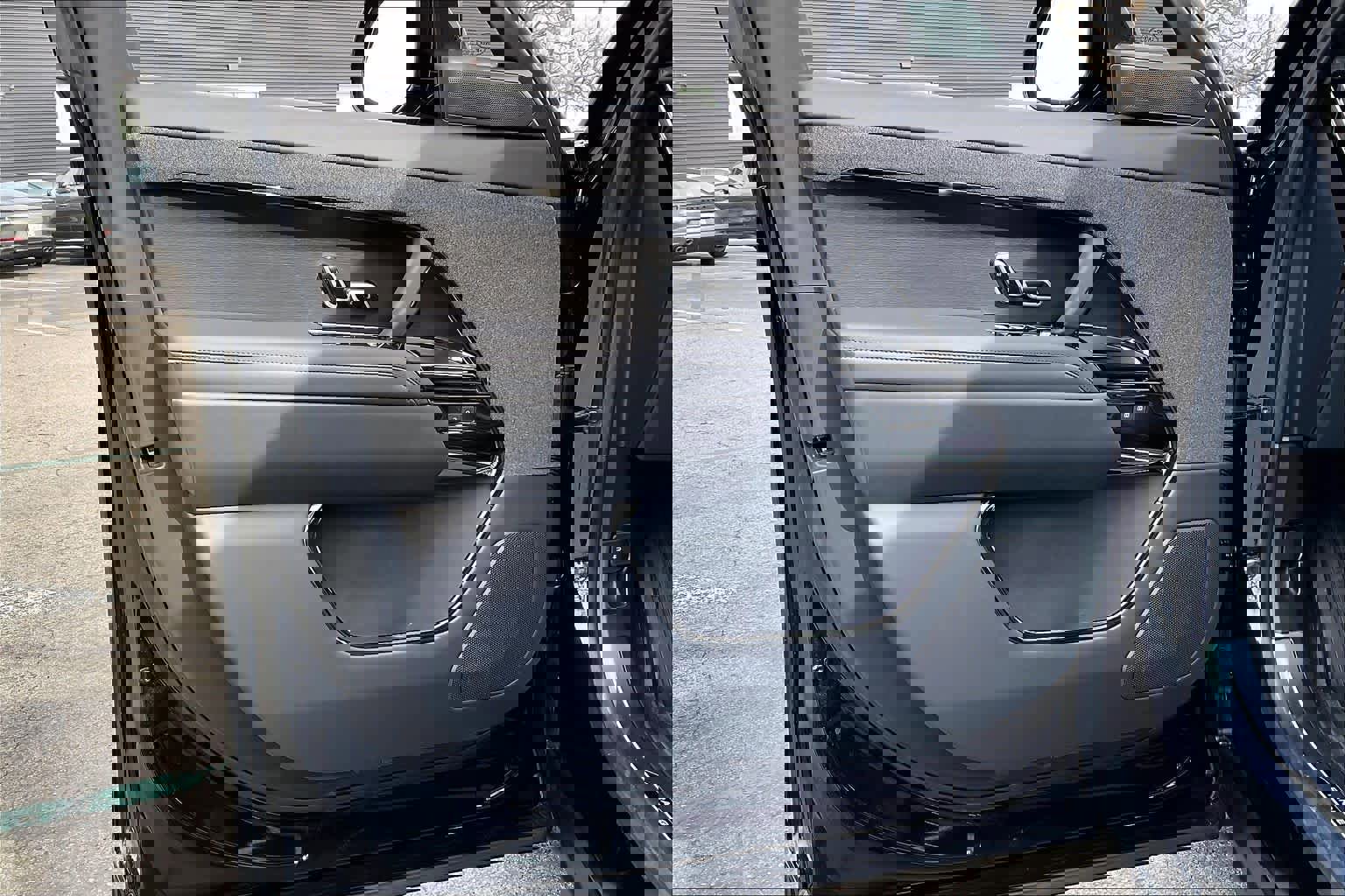 New 2025 Land Rover Range Rover Sport Dynamic SE image 24