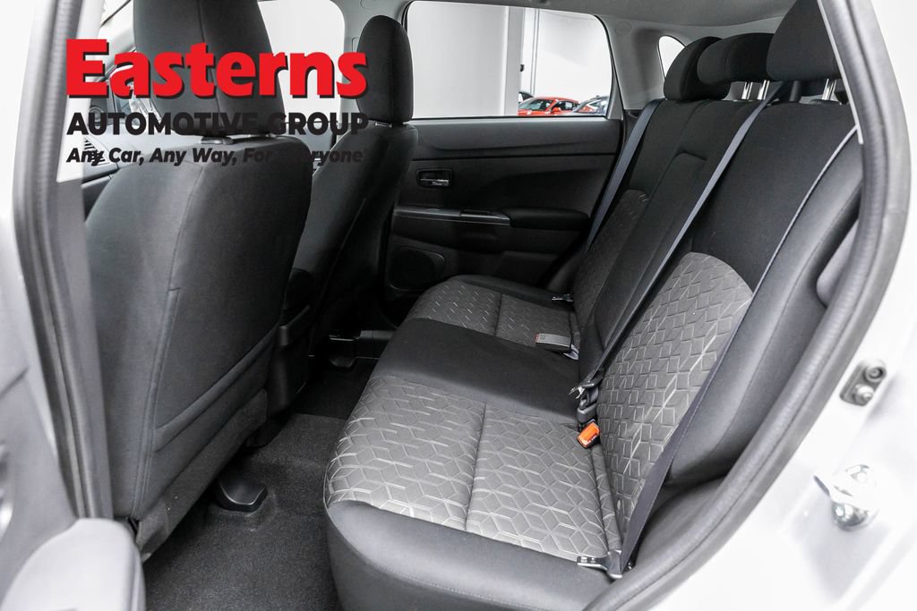 Used 2025 Mitsubishi Outlander Sport SE AWD/4WD image 21