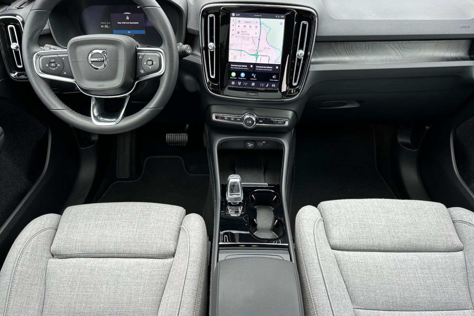 Used 2023 Volvo XC40 Recharge Ultimate image 14