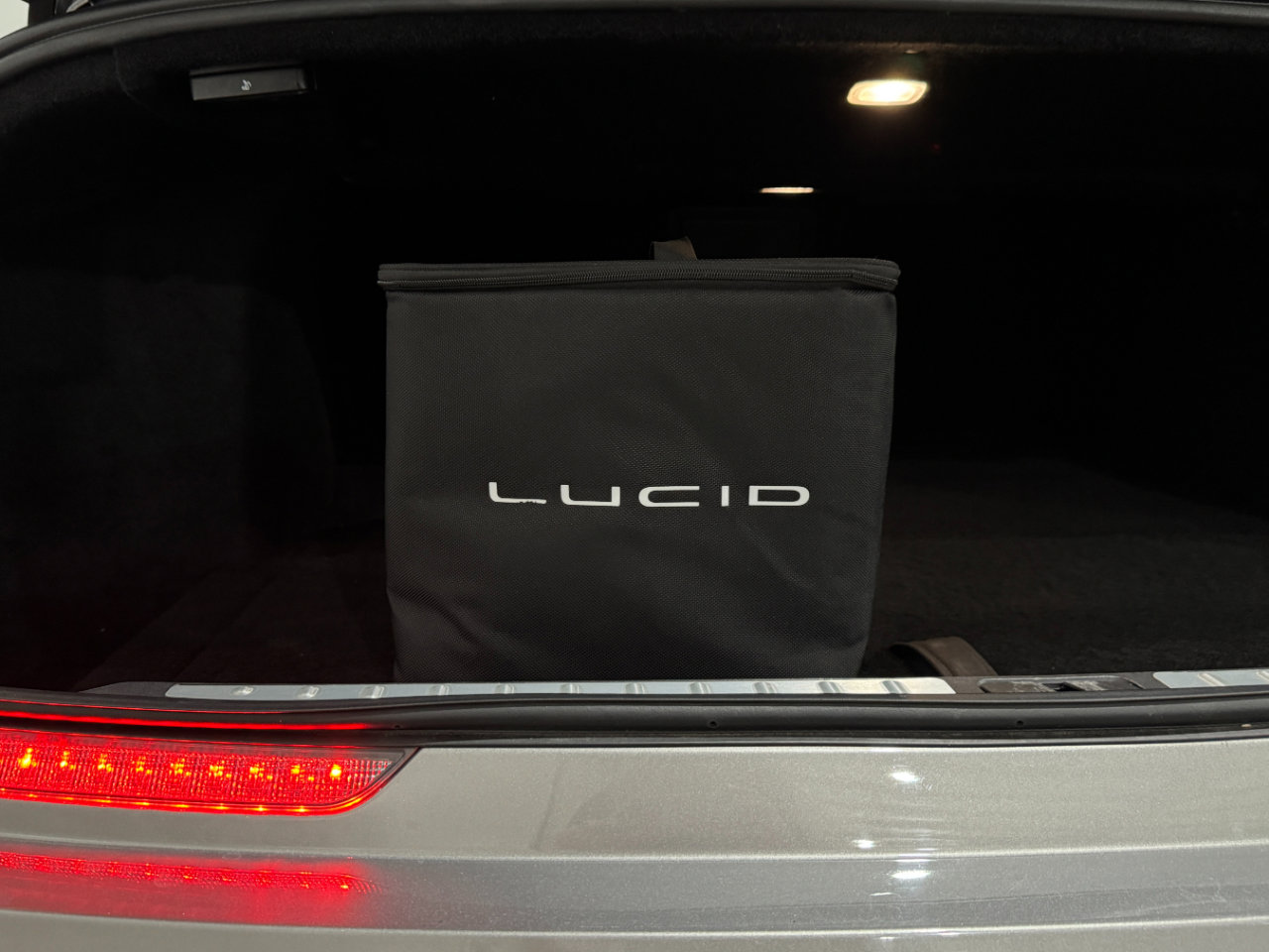 Used 2023 Lucid Air Grand Touring image 22