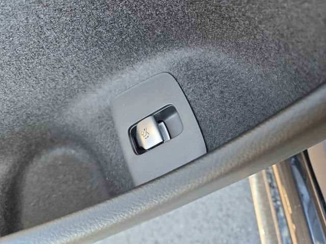 New 2026 Mercedes-Benz E 350 4MATIC Sedan image 21