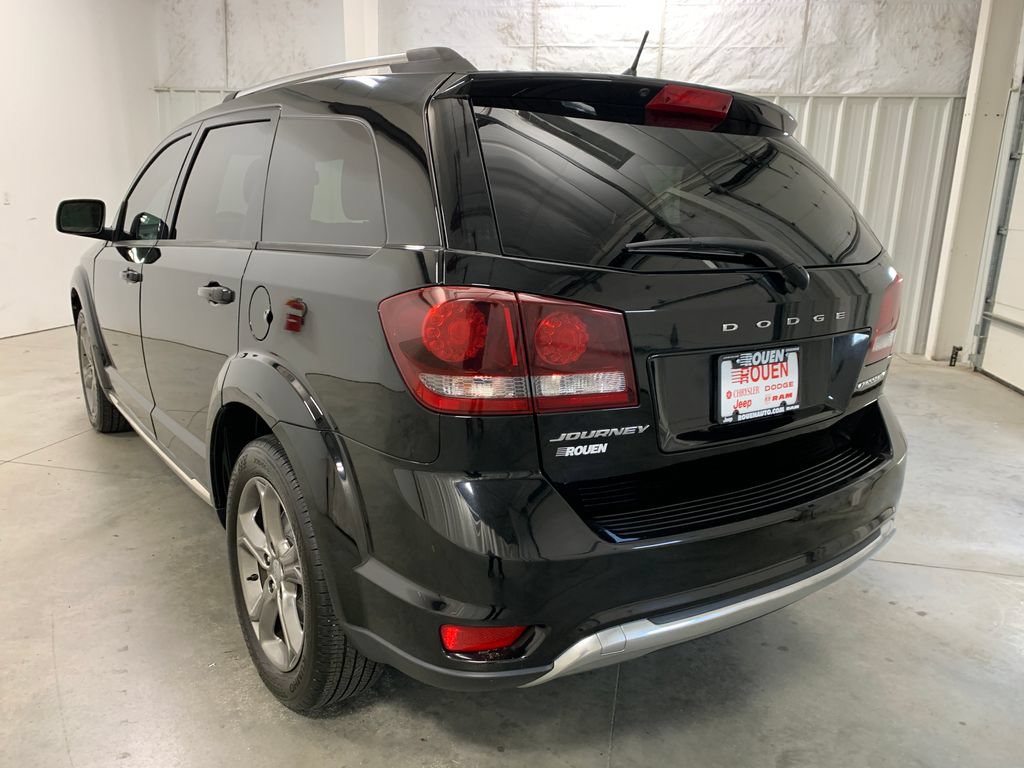 Used 2017 Dodge Journey Crossroad w/ Popular Equipment Group FWD image 23