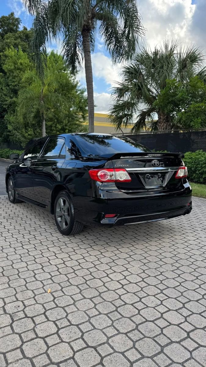 Used 2012 Toyota Corolla S image 5