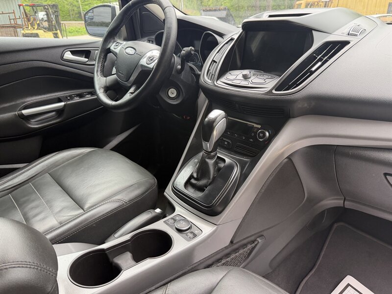 Used 2016 Ford Escape SE w/ SE Leather Comfort Package AWD/4WD image 22