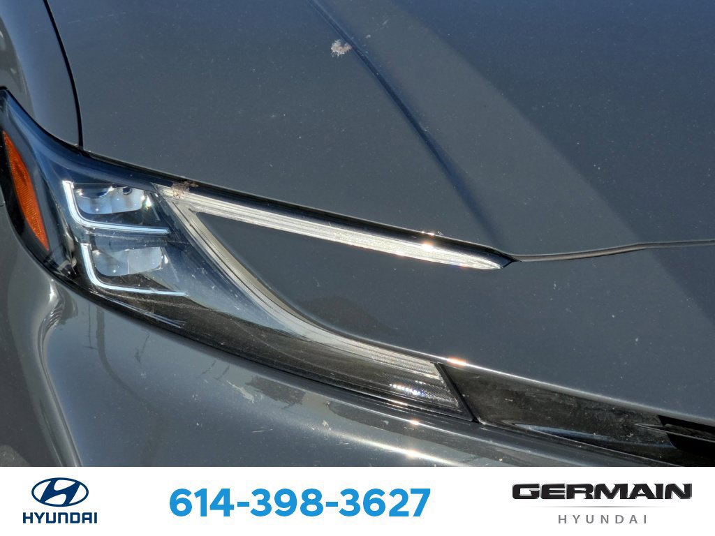 Used 2025 Toyota Camry XSE AWD/4WD image 13