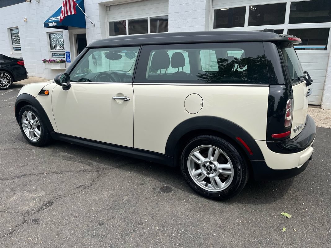 Used 2012 MINI Cooper Clubman FWD image 2