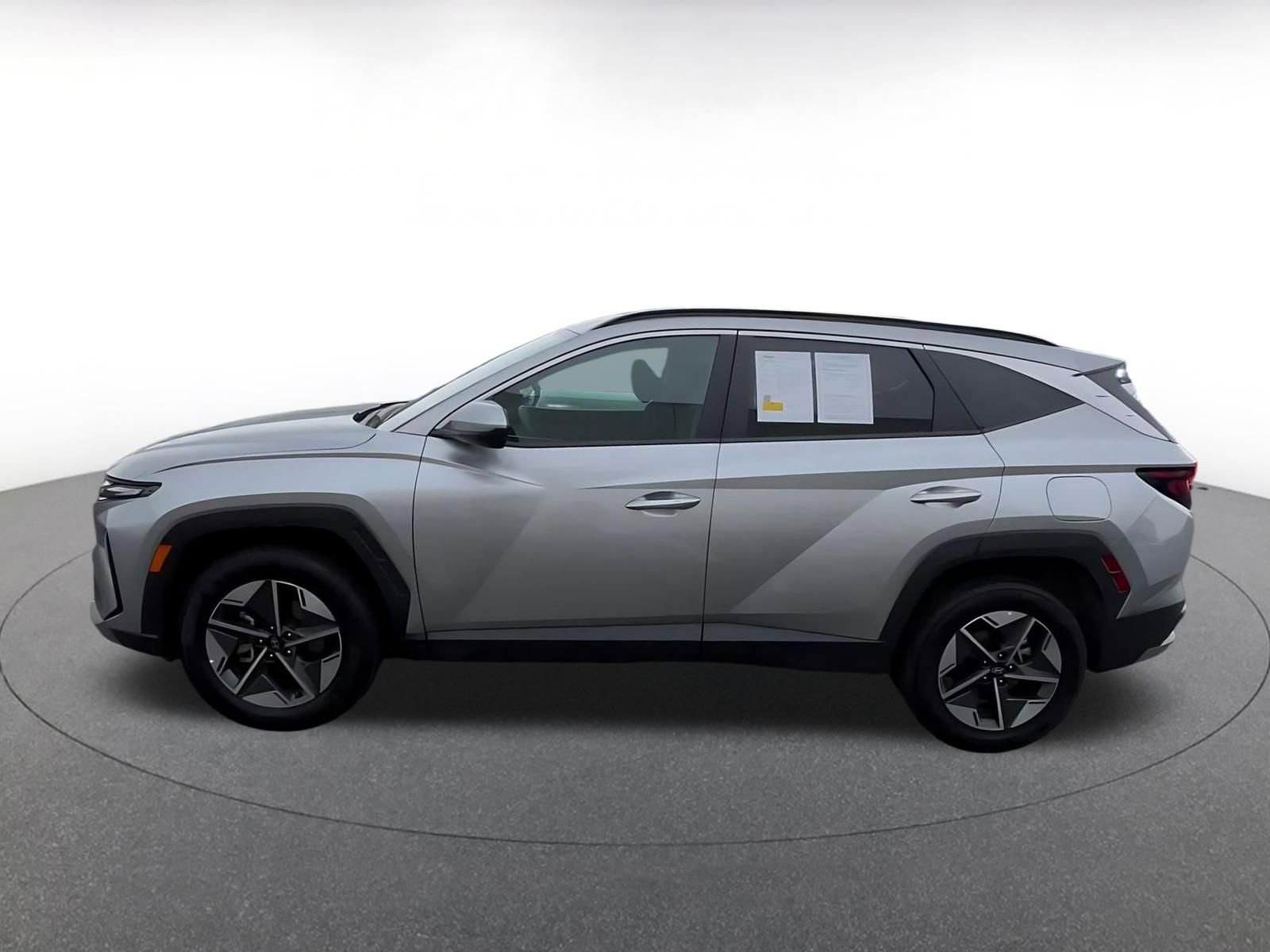 Used 2025 Hyundai Tucson SEL AWD/4WD image 8