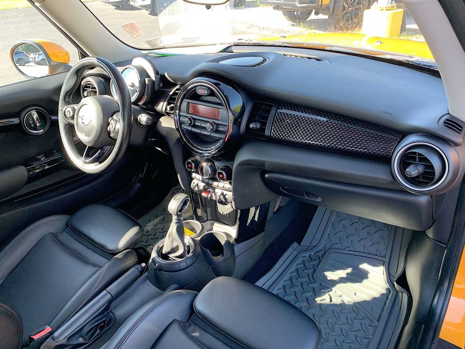 Used 2015 MINI Cooper S FWD image 25
