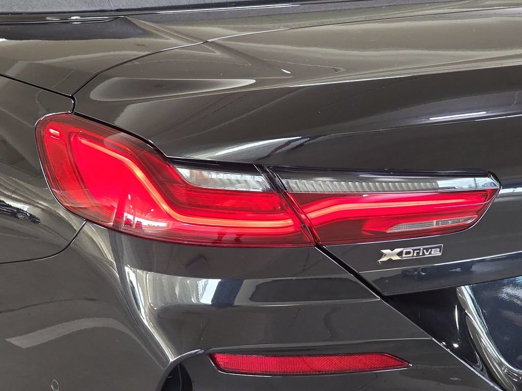 Used 2022 BMW M850i xDrive Convertible AWD/4WD image 32