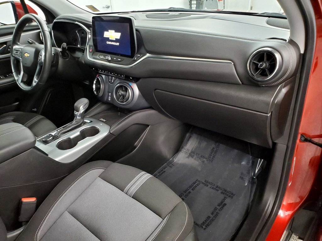 Used 2023 Chevrolet Blazer LT w/ Convenience Package image 11