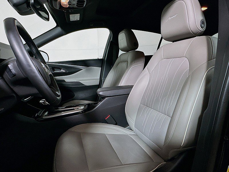 Used 2024 Buick Envista Avenir image 11