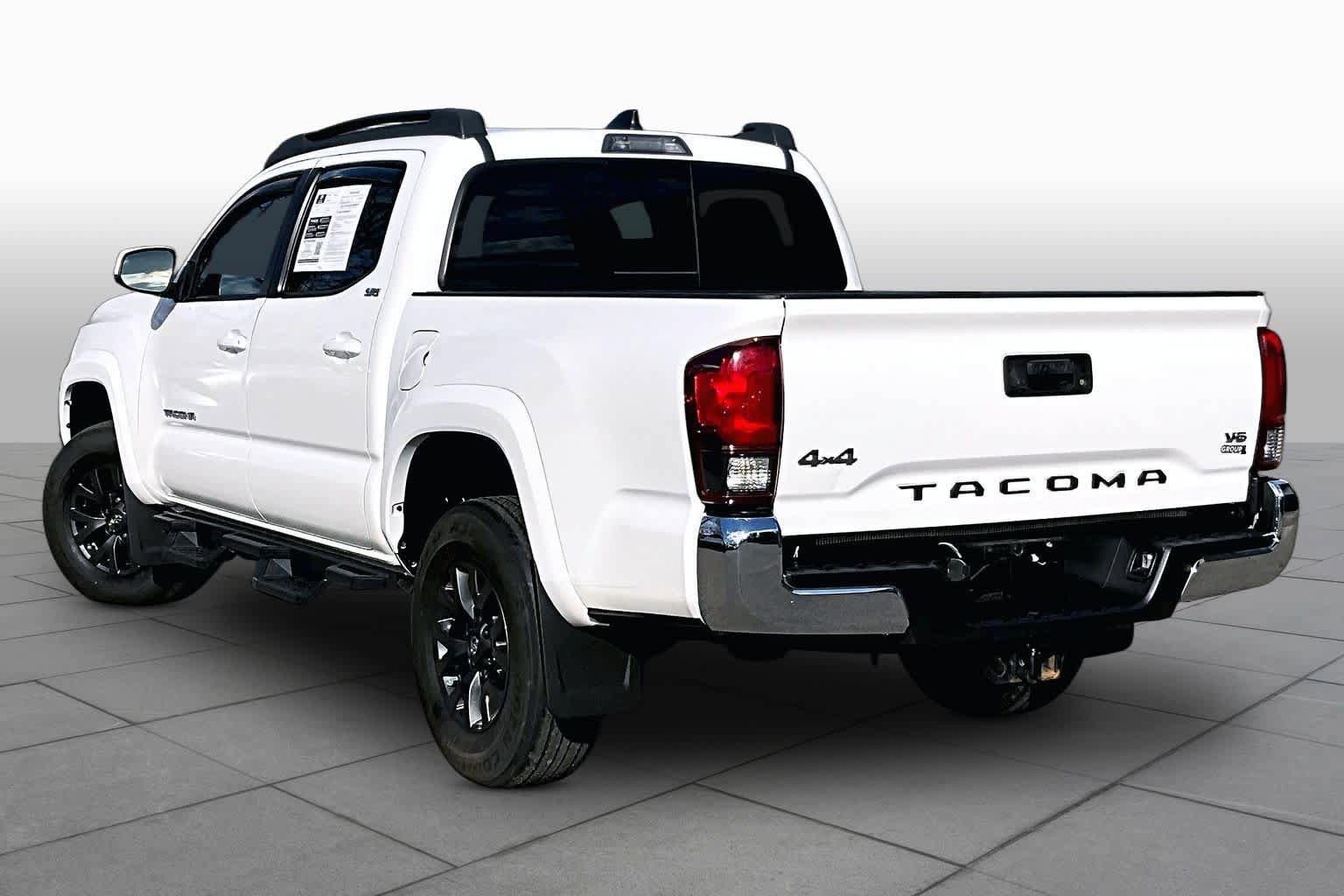 Used 2023 Toyota Tacoma SR5 AWD/4WD image 12
