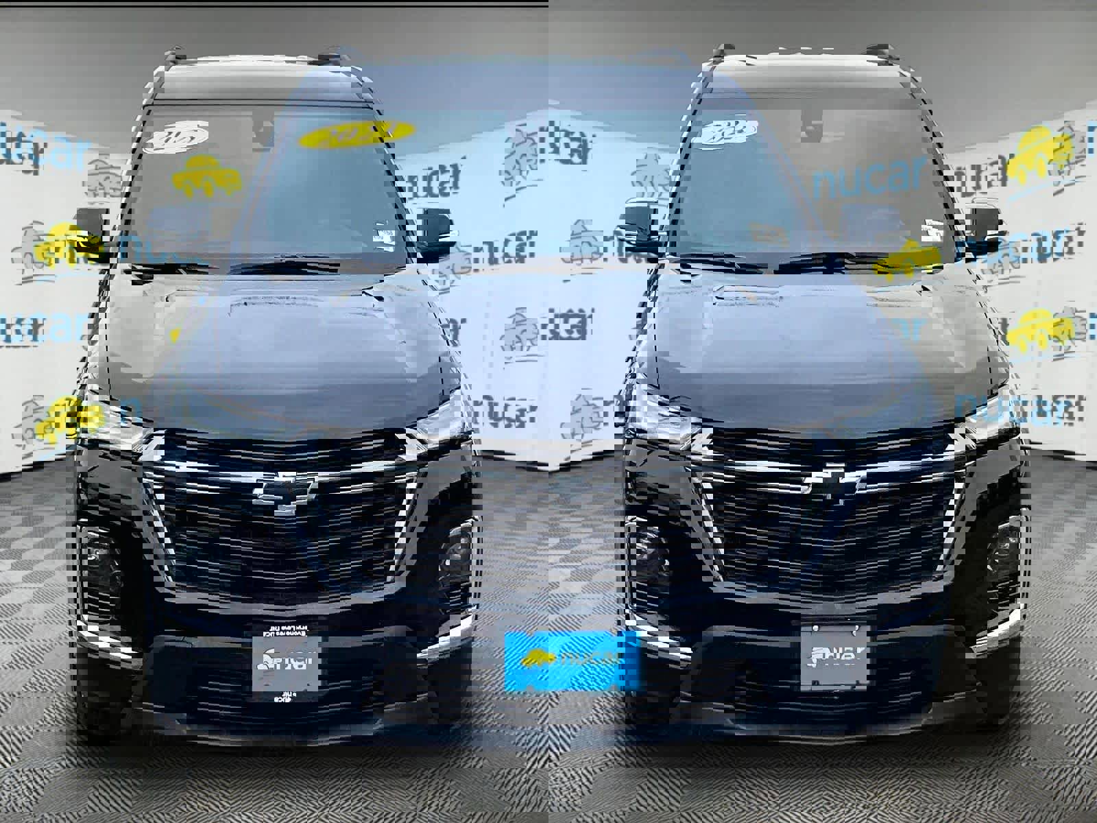 Used 2023 Chevrolet Traverse LT w/ Midnight/Sport Edition image 2