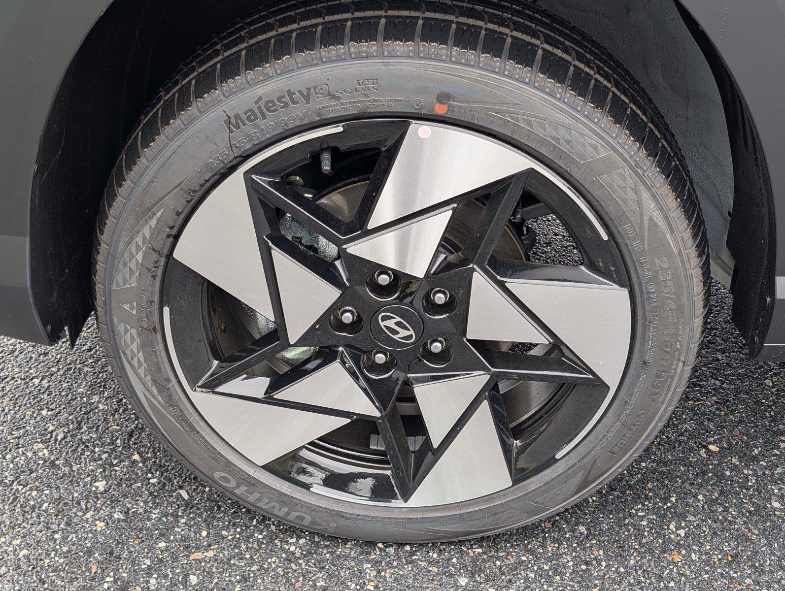New 2026 Hyundai Kona Limited AWD/4WD image 7