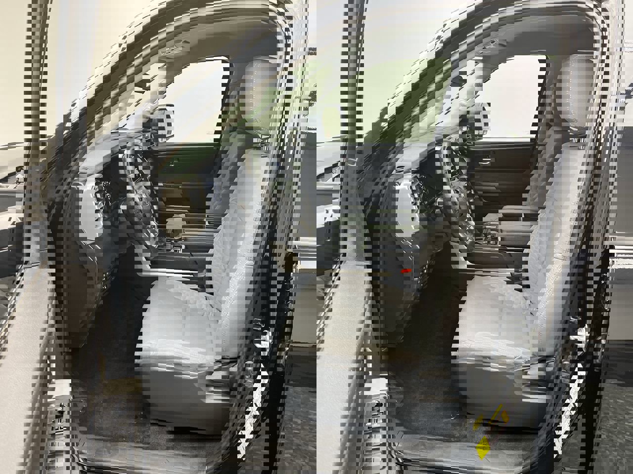 Used 2023 Toyota Tundra SR5 image 3