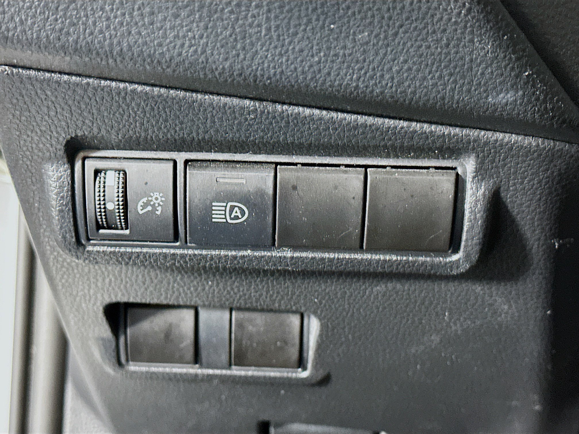 Used 2022 Toyota Corolla Cross LE FWD image 17