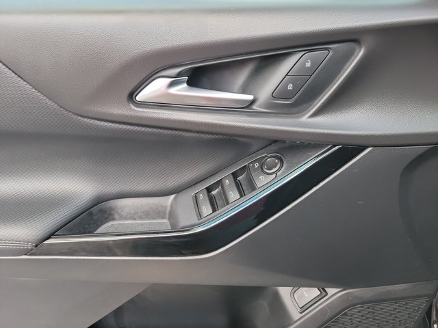 Used 2026 Chevrolet Equinox LT w/ Convenience Package II FWD image 8