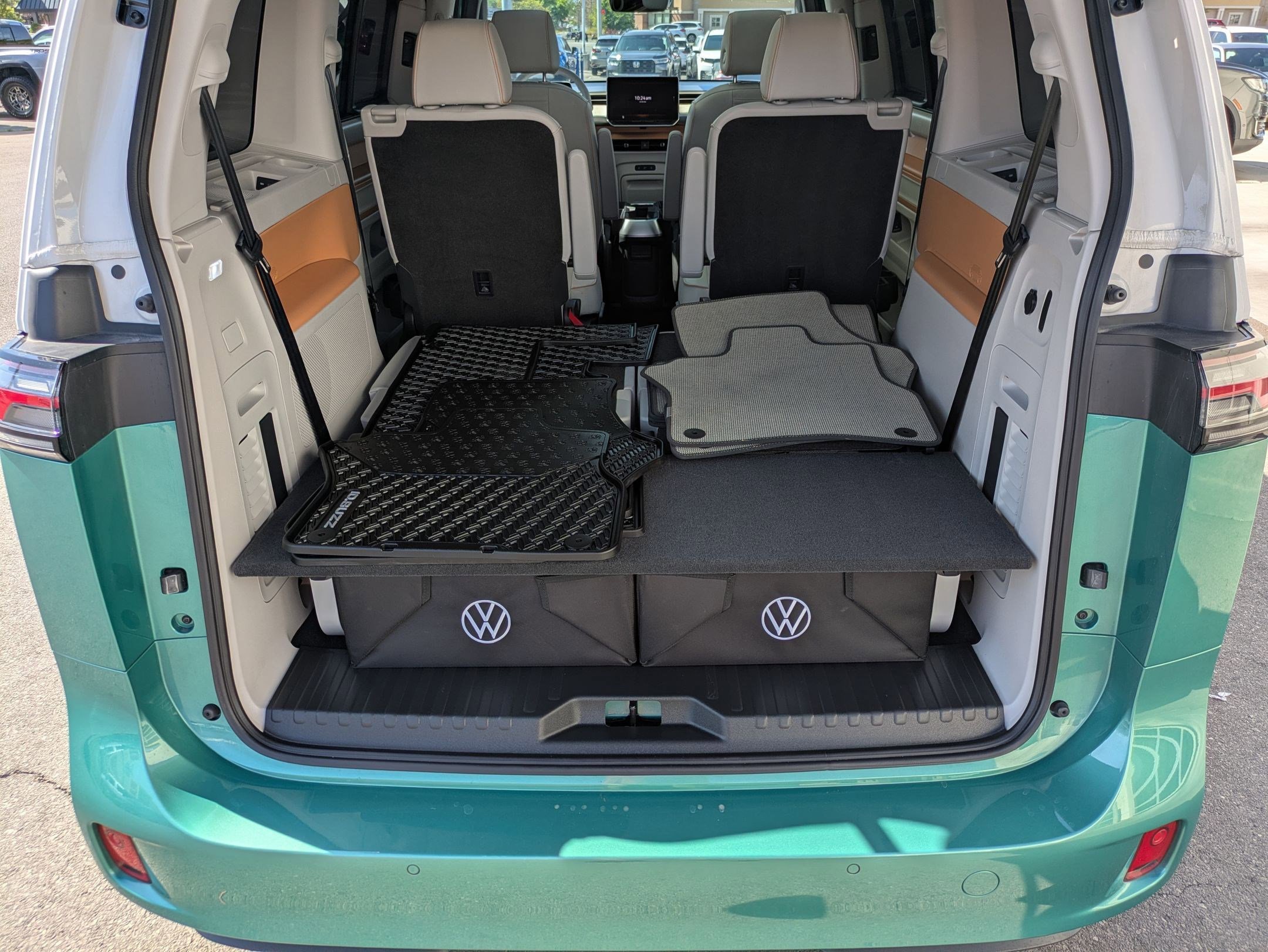 Used 2025 Volkswagen ID. Buzz 1st Edition w/ Cupholders Package AWD/4WD image 32
