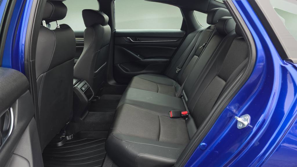 Used 2022 Honda Accord Sport image 13