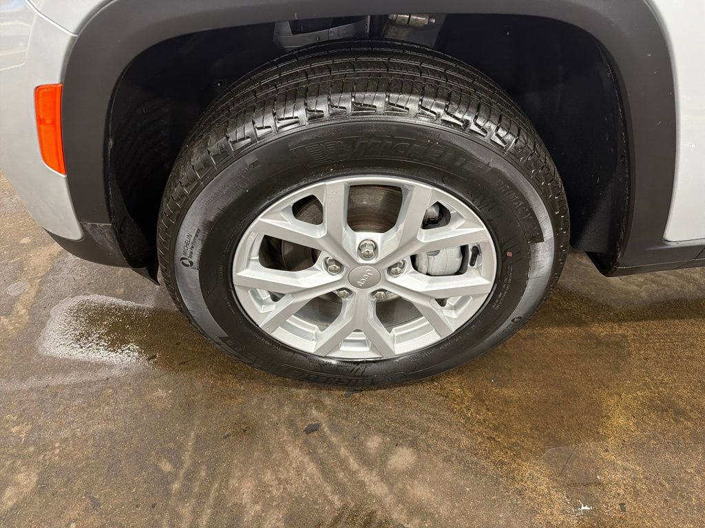 Used 2023 Jeep Grand Cherokee Limited w/ Trailer Tow Prep Group (B) image 28