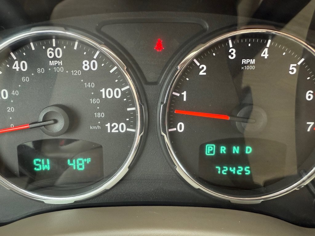 Used 2010 Jeep Liberty Sport w/ Popular Equipment Group AWD/4WD image 12