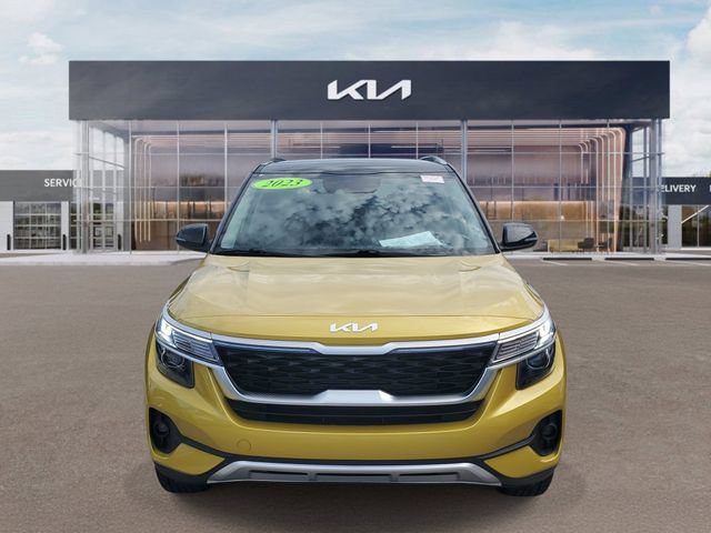 Certified 2023 Kia Seltos S FWD image 2