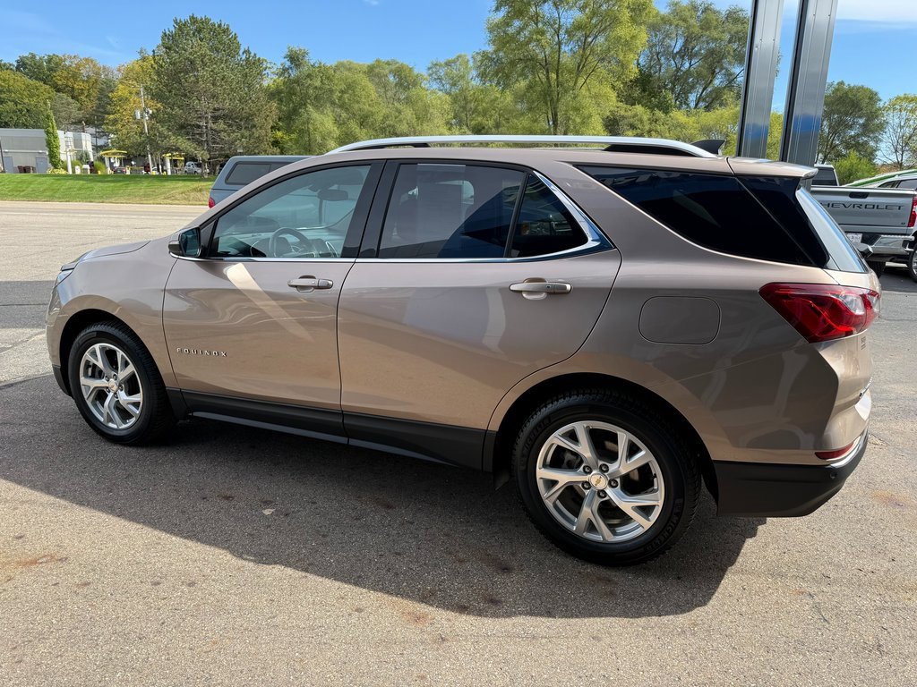 Certified 2018 Chevrolet Equinox LT w/ Sun & Infotainment Package image 3