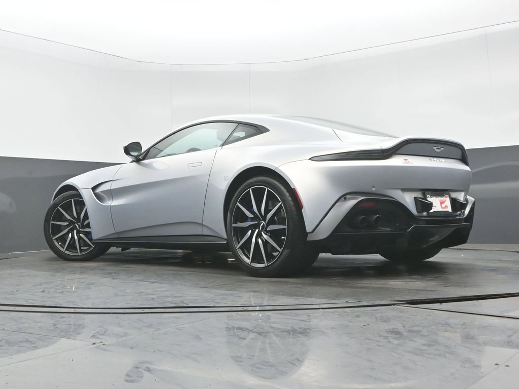 Used 2020 Aston Martin V8 Vantage Coupe RWD image 25