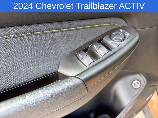 Used 2024 Chevrolet TrailBlazer ACTIV w/ Convenience Package AWD/4WD image 19