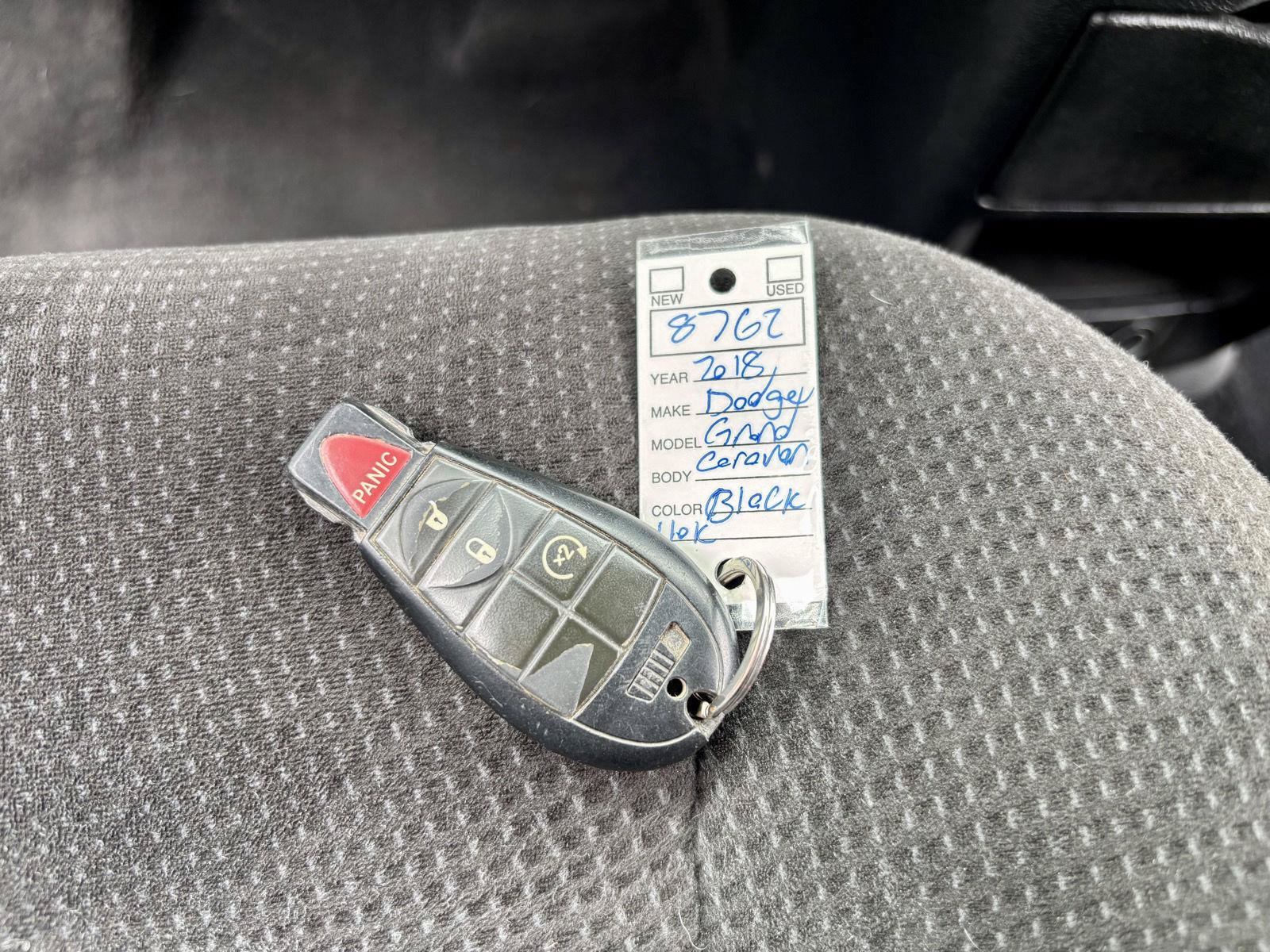 Used 2018 Dodge Grand Caravan SE FWD image 5