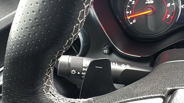 Used 2021 Chevrolet Camaro SS image 13