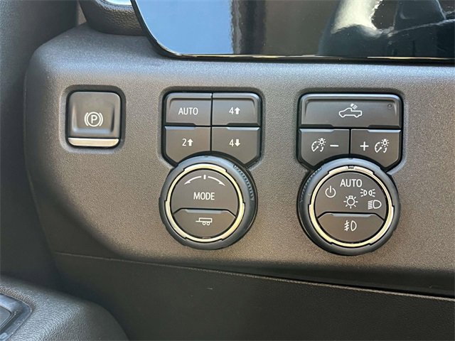 Used 2025 Chevrolet Silverado 1500 LT Trail Boss w/ Convenience Package II image 28