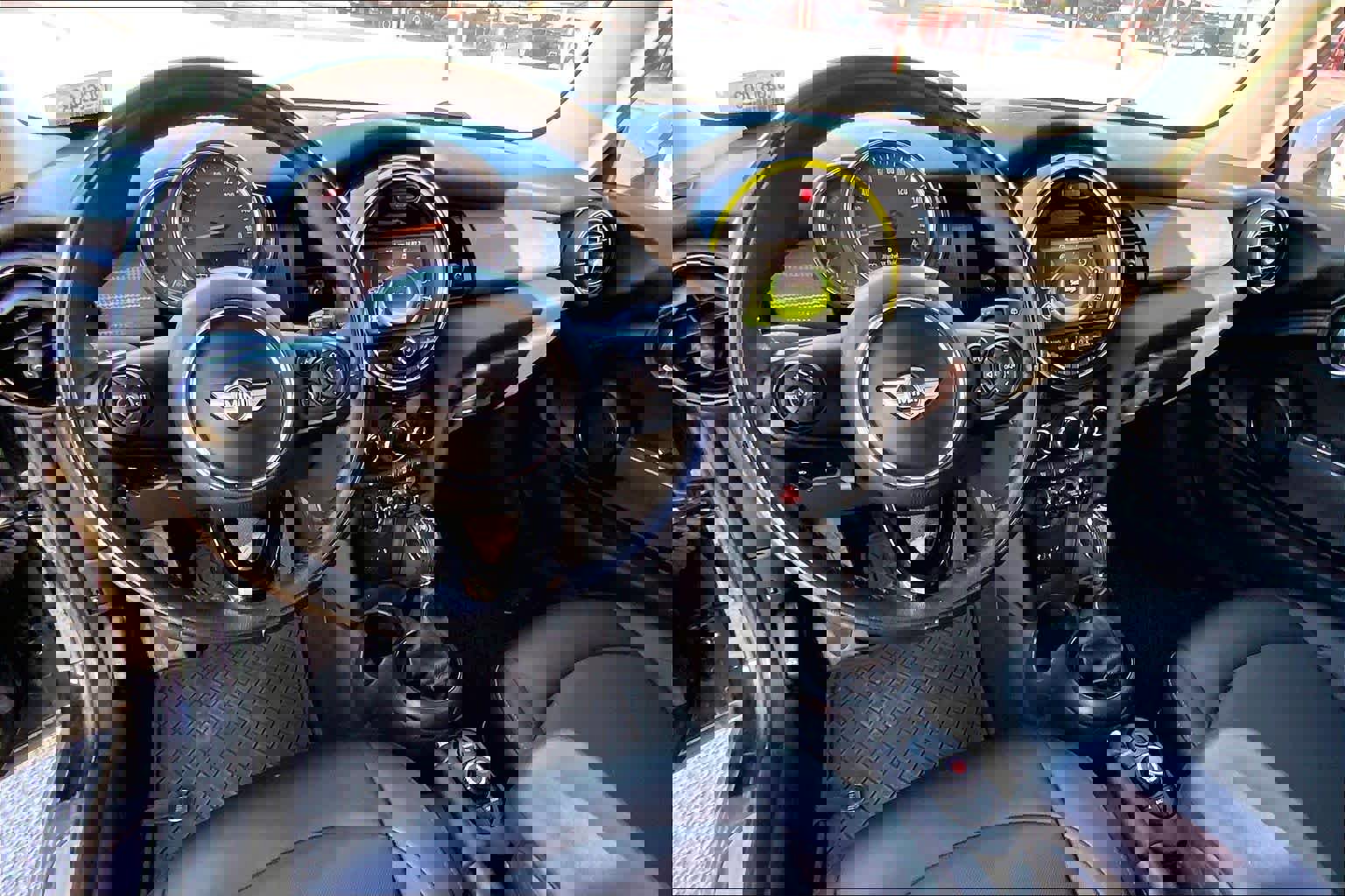 Used 2018 MINI Cooper 2-Door Hardtop FWD image 16