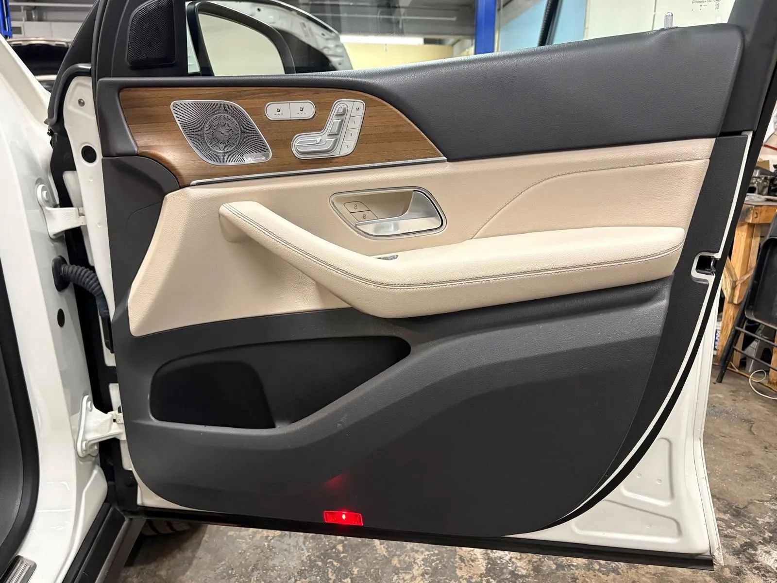 Used 2020 Mercedes-Benz GLE 350 4MATIC image 26