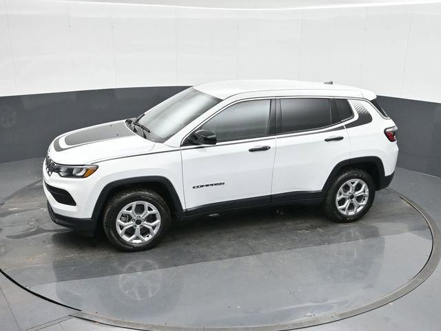 Used 2025 Jeep Compass Sport w/ Mopar Graphics Package AWD/4WD image 34