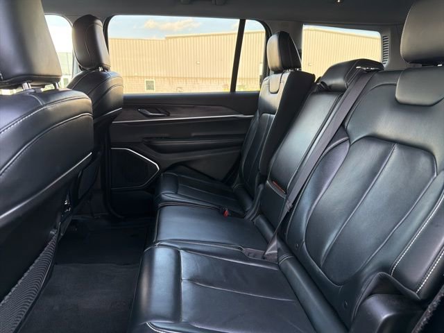 Used 2021 Jeep Grand Cherokee L Limited image 40