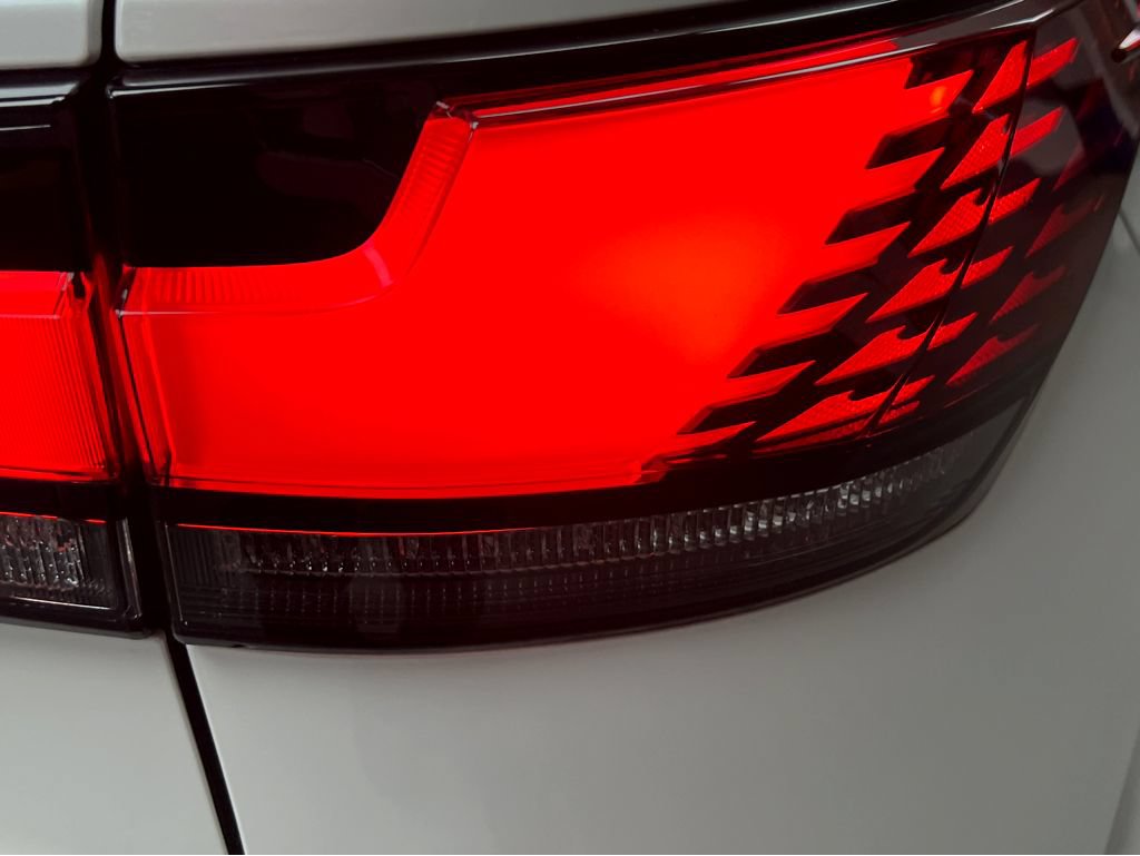 Certified 2025 Lexus RX 450h AWD w/ Convenience Package image 29