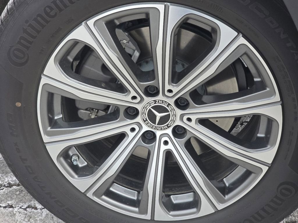 Certified 2026 Mercedes-Benz GLC 300 4MATIC image 11