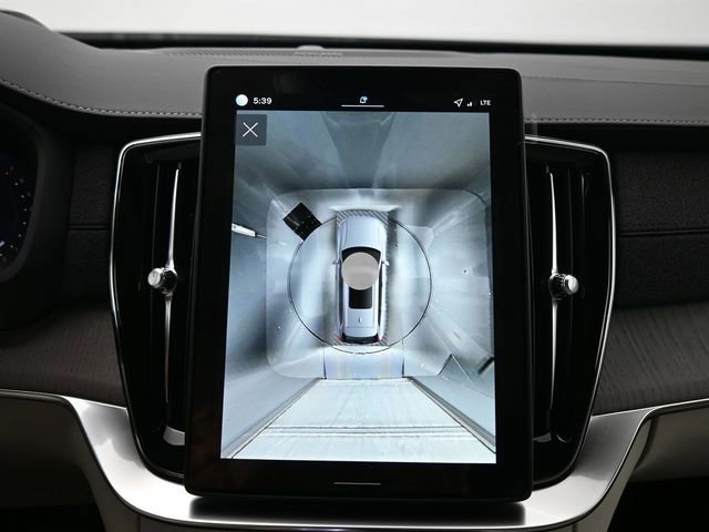 New 2026 Volvo XC90 B6 Ultra w/ Protection Package image 21