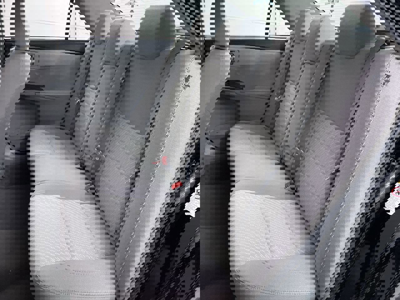 Used 2017 Toyota Camry LE image 20