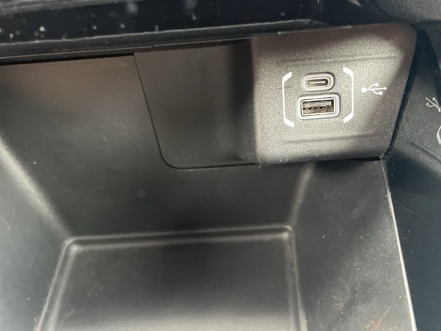 Used 2024 Jeep Compass Limited image 28