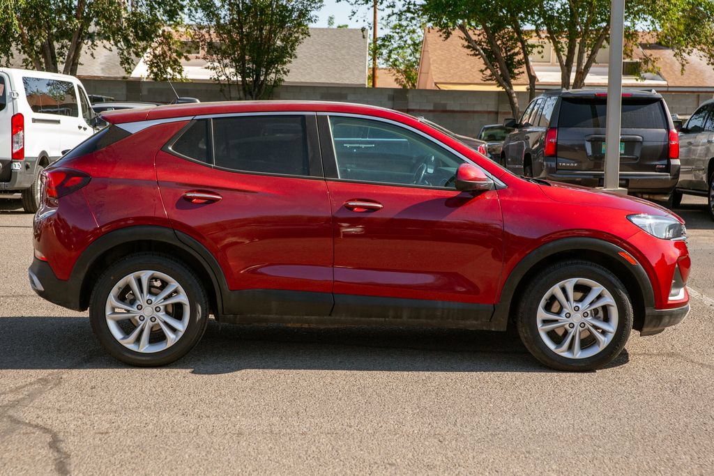 Used 2023 Buick Encore GX Preferred w/ Cold Weather Comfort Package FWD image 5